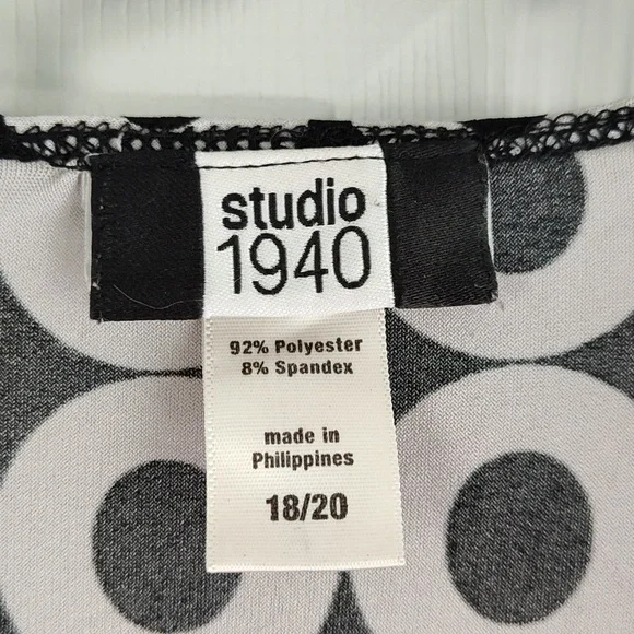 Studio 1940 - Black and White Design Top - Plus Size - 18/20 - EUC - Picture 5 of 9